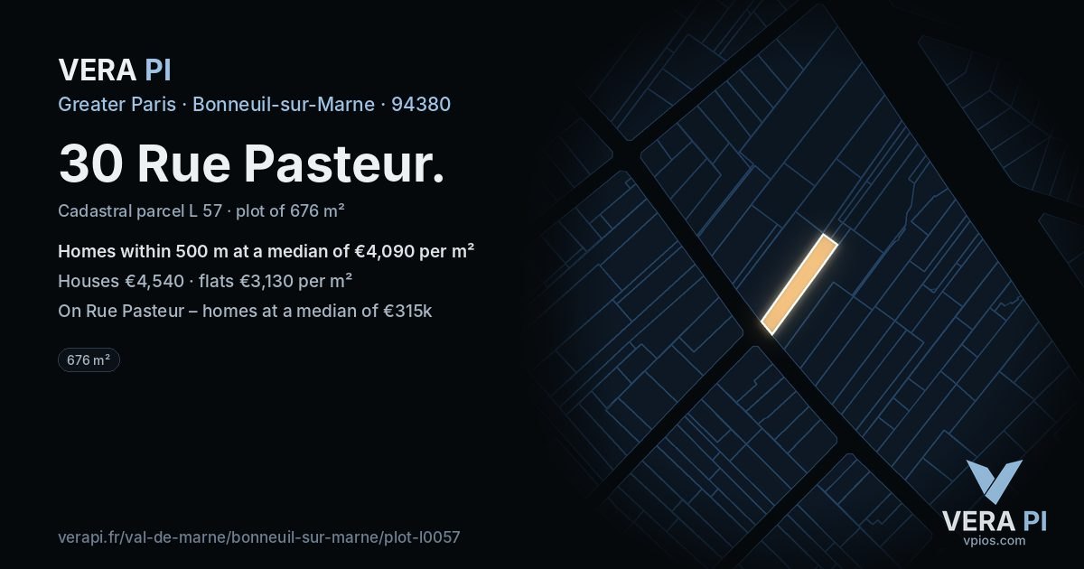 30 Rue Pasteur, Bonneuil-sur-Marne at night – the plot lit, the parcels around coloured by the prices near them