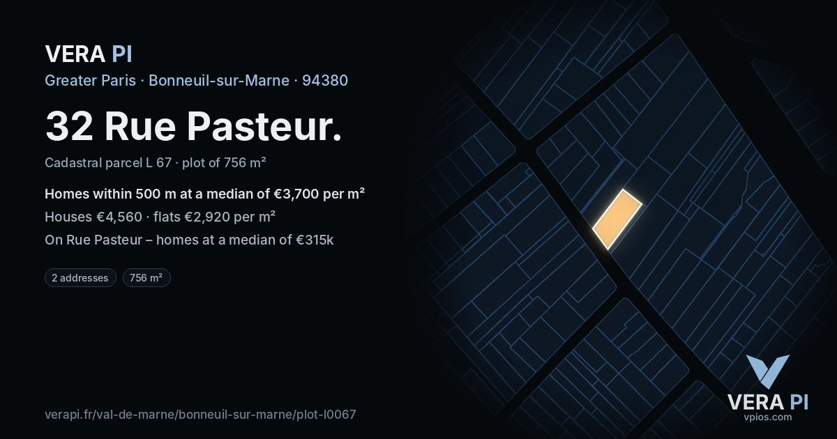 32 Rue Pasteur, Bonneuil-sur-Marne at night – the plot lit, the parcels around coloured by the prices near them