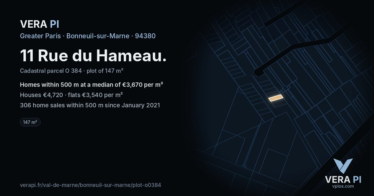 11 Rue du Hameau, Bonneuil-sur-Marne at night – the plot lit, the parcels around coloured by the prices near them