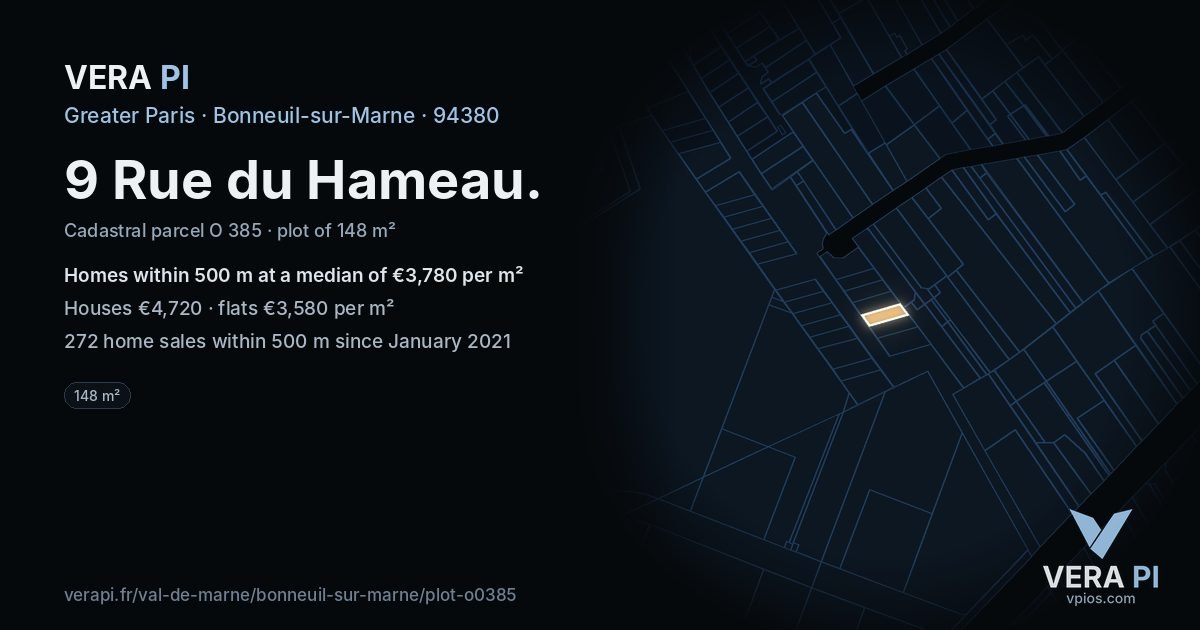 9 Rue du Hameau, Bonneuil-sur-Marne at night – the plot lit, the parcels around coloured by the prices near them