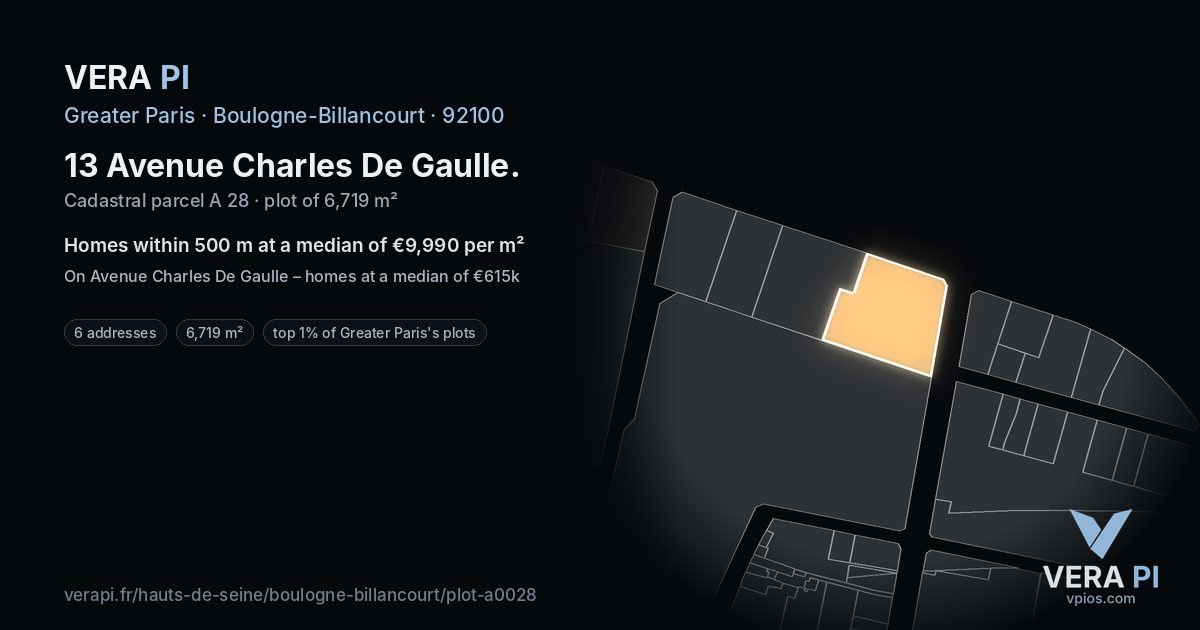 13 Avenue Charles De Gaulle, Boulogne-Billancourt at night – the plot lit, the parcels around coloured by the prices near them