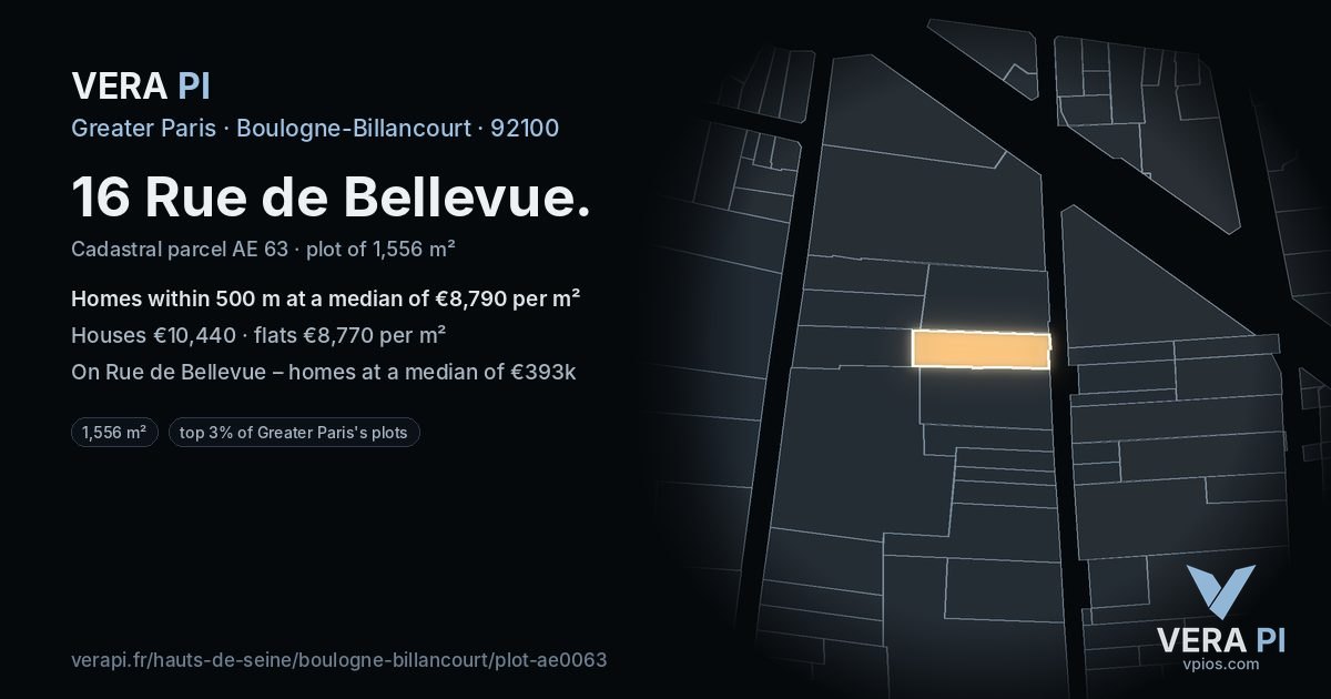 16 Rue de Bellevue, Boulogne-Billancourt at night – the plot lit, the parcels around coloured by the prices near them