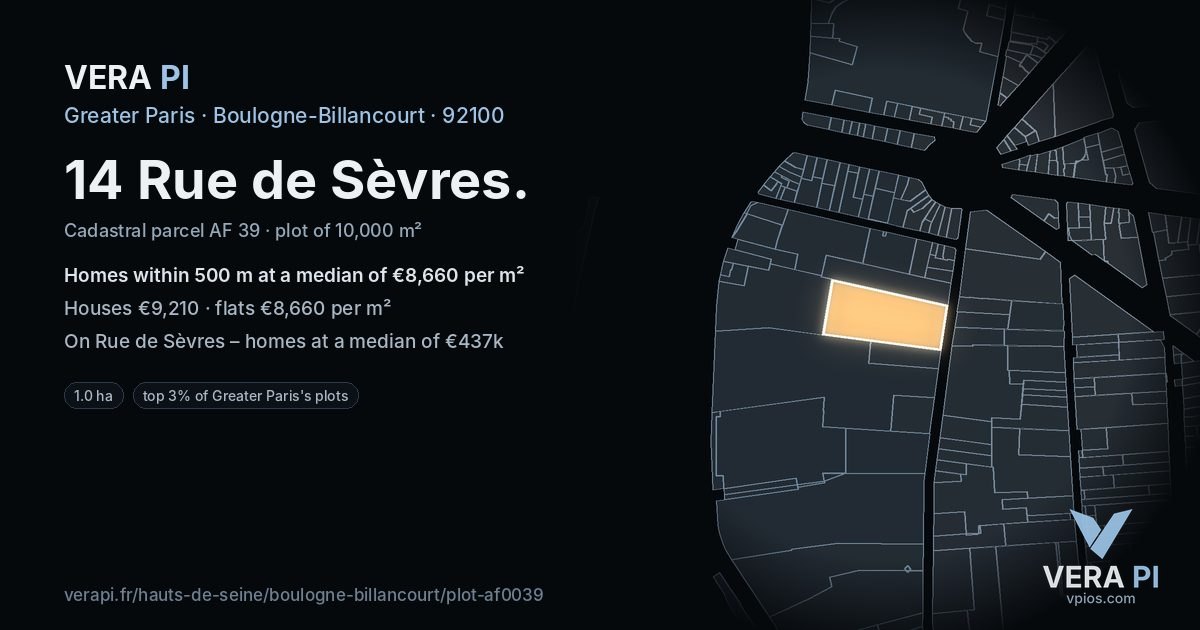 14 Rue de Sèvres, Boulogne-Billancourt at night – the plot lit, the parcels around coloured by the prices near them