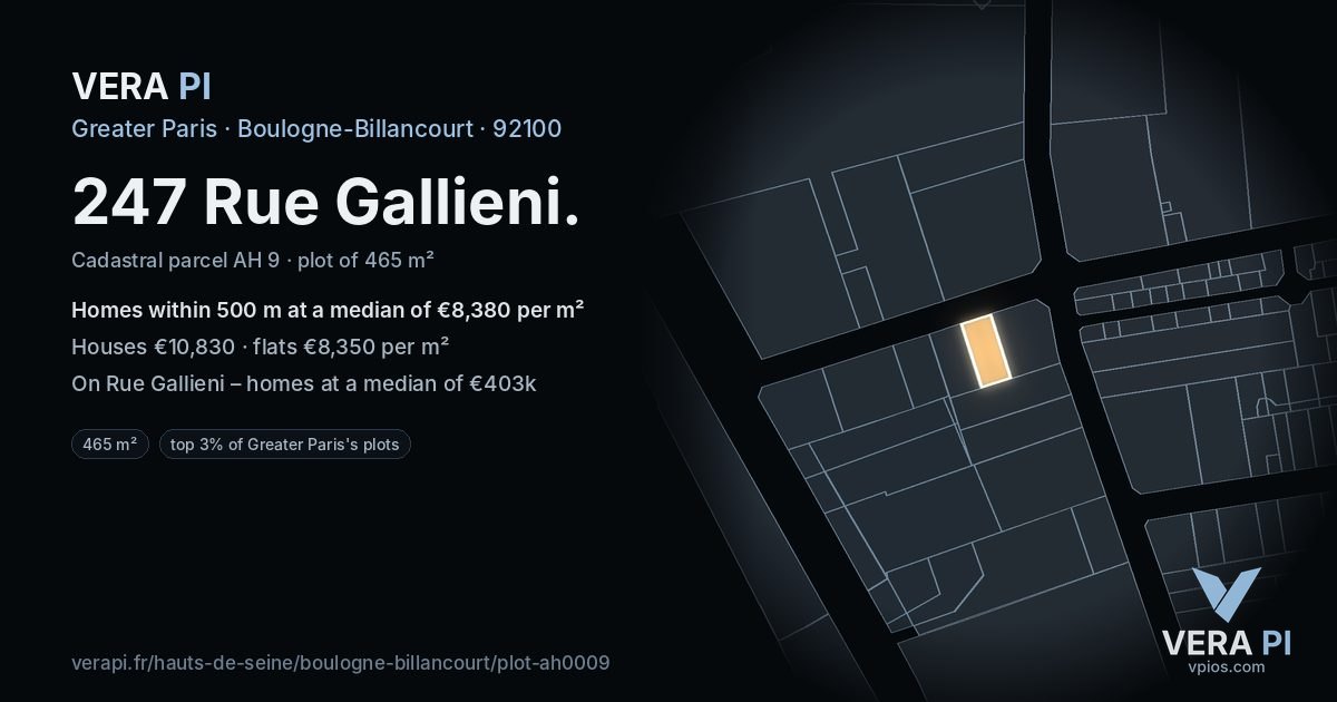247 Rue Gallieni, Boulogne-Billancourt at night – the plot lit, the parcels around coloured by the prices near them