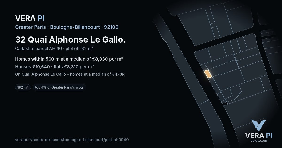 32 Quai Alphonse Le Gallo, Boulogne-Billancourt at night – the plot lit, the parcels around coloured by the prices near them