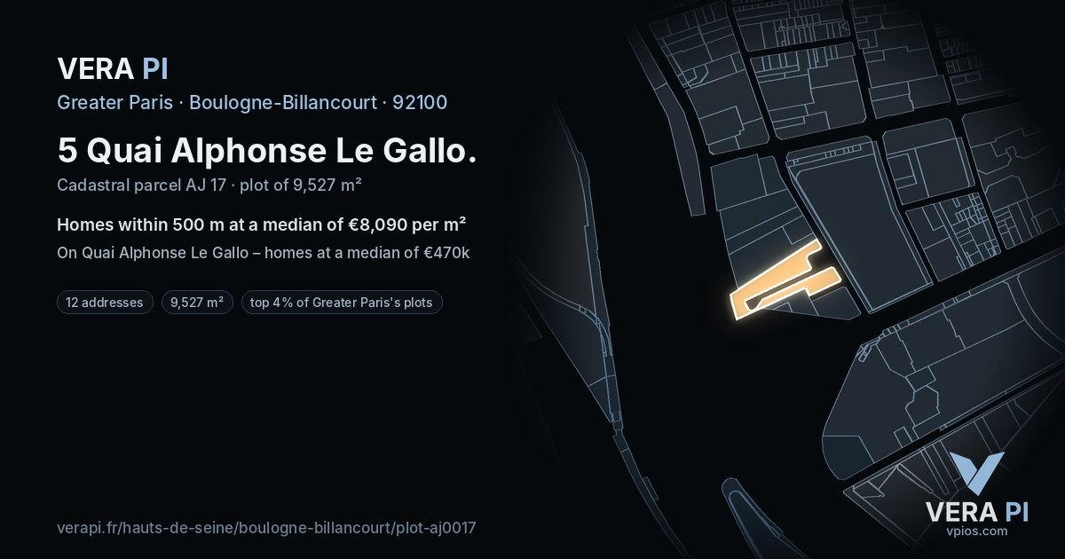 5 Quai Alphonse Le Gallo, Boulogne-Billancourt at night – the plot lit, the parcels around coloured by the prices near them