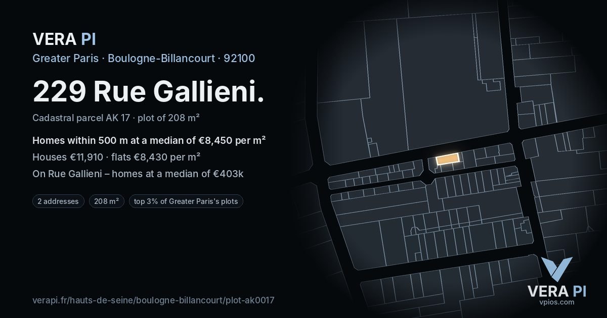 229 Rue Gallieni, Boulogne-Billancourt at night – the plot lit, the parcels around coloured by the prices near them