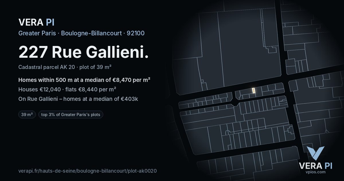 227 Rue Gallieni, Boulogne-Billancourt at night – the plot lit, the parcels around coloured by the prices near them