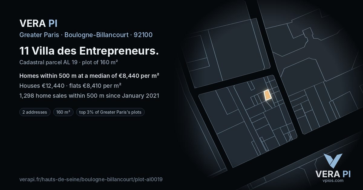 11 Villa des Entrepreneurs, Boulogne-Billancourt at night – the plot lit, the parcels around coloured by the prices near them