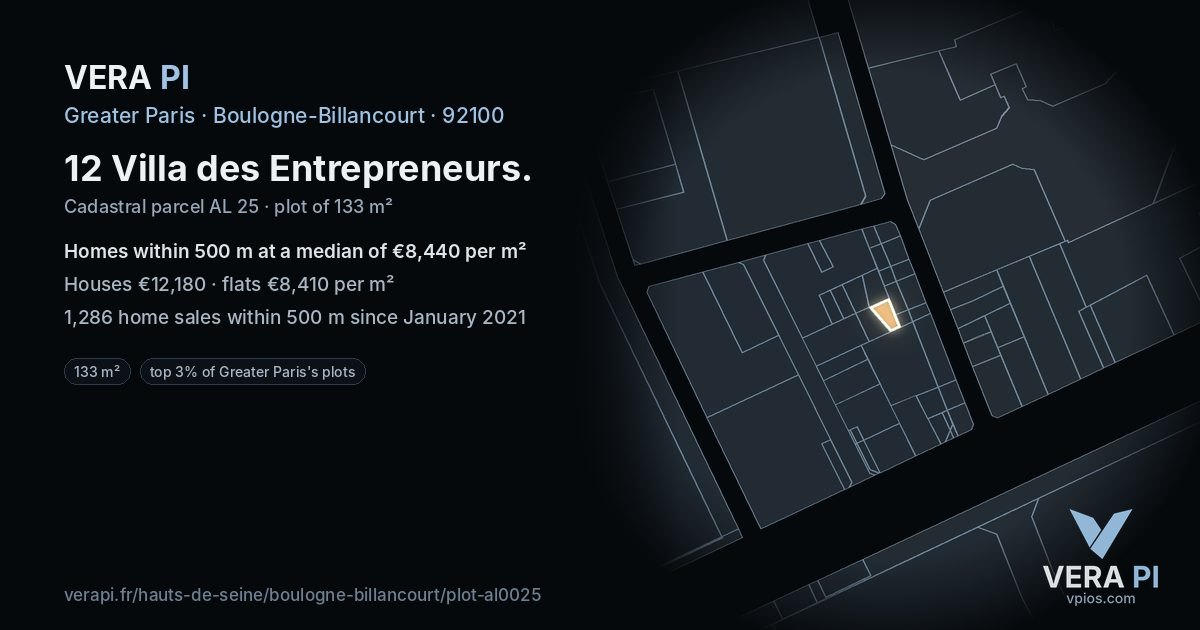 12 Villa des Entrepreneurs, Boulogne-Billancourt at night – the plot lit, the parcels around coloured by the prices near them