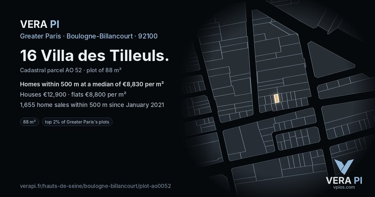 16 Villa des Tilleuls, Boulogne-Billancourt at night – the plot lit, the parcels around coloured by the prices near them