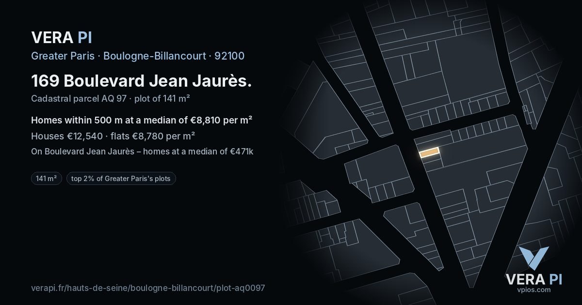 169 Boulevard Jean Jaurès, Boulogne-Billancourt at night – the plot lit, the parcels around coloured by the prices near them