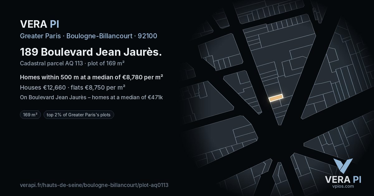 189 Boulevard Jean Jaurès, Boulogne-Billancourt at night – the plot lit, the parcels around coloured by the prices near them