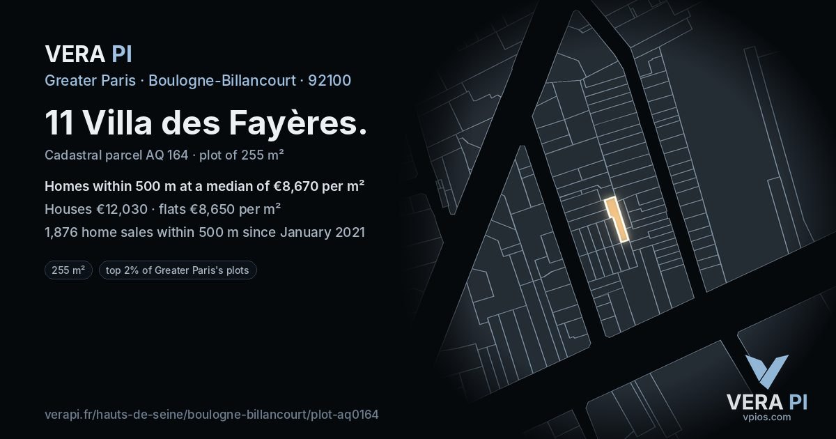 11 Villa des Fayères, Boulogne-Billancourt at night – the plot lit, the parcels around coloured by the prices near them