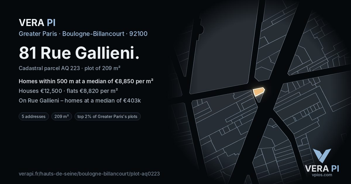 81 Rue Gallieni, Boulogne-Billancourt at night – the plot lit, the parcels around coloured by the prices near them