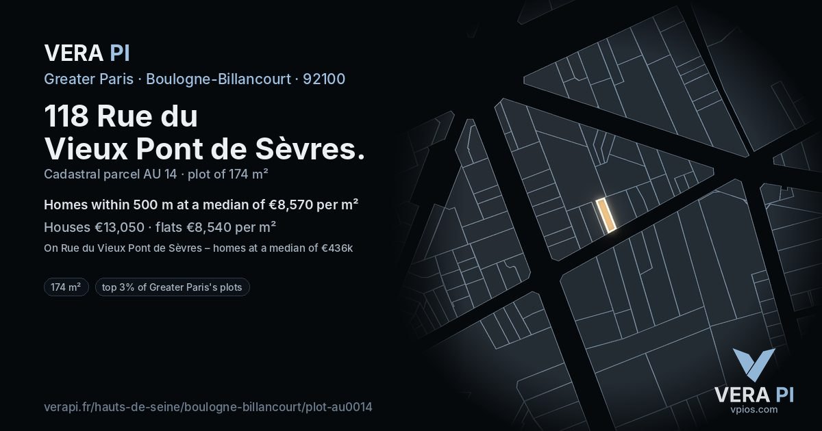 118 Rue du Vieux Pont de Sèvres, Boulogne-Billancourt at night – the plot lit, the parcels around coloured by the prices near them