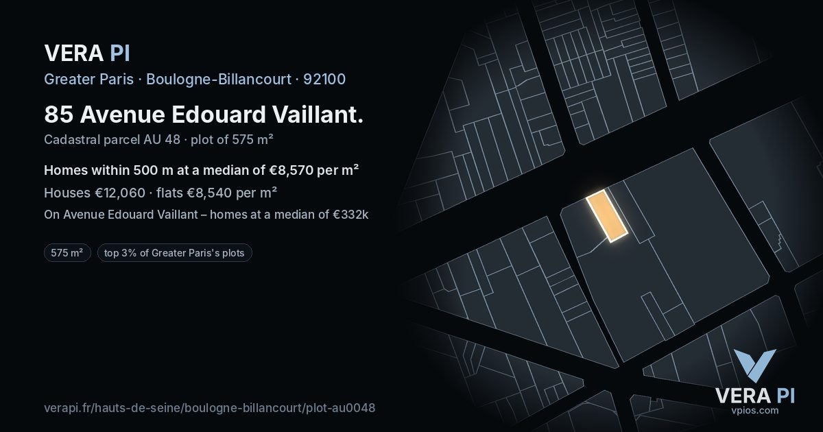 85 Avenue Edouard Vaillant, Boulogne-Billancourt at night – the plot lit, the parcels around coloured by the prices near them