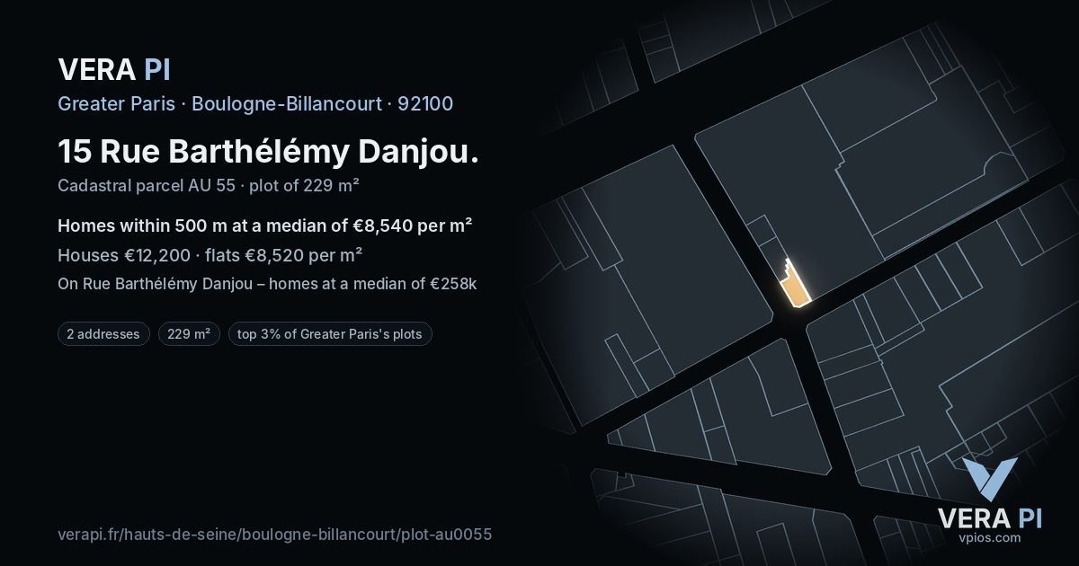 15 Rue Barthélémy Danjou, Boulogne-Billancourt at night – the plot lit, the parcels around coloured by the prices near them