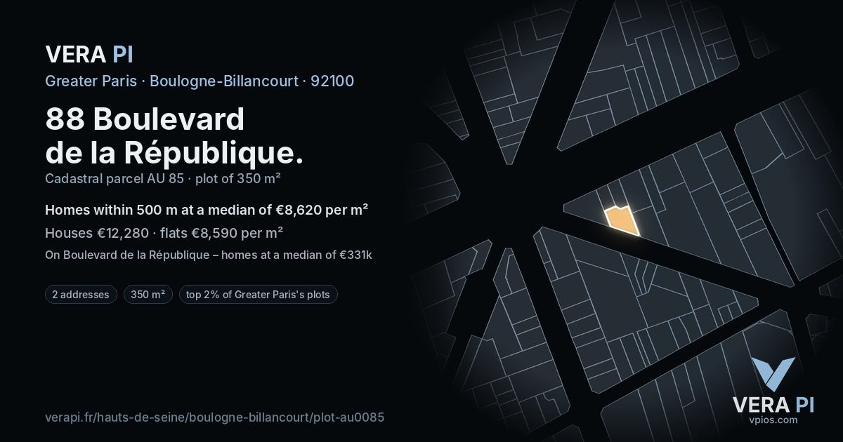 88 Boulevard de la République, Boulogne-Billancourt at night – the plot lit, the parcels around coloured by the prices near them