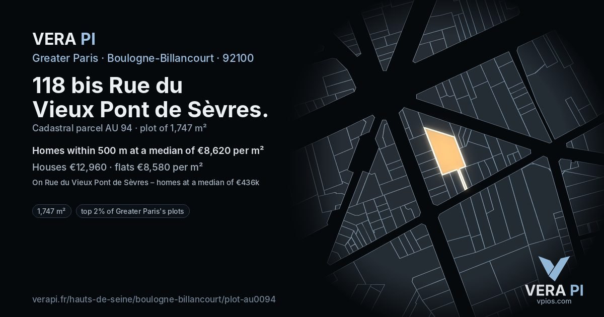 118 bis Rue du Vieux Pont de Sèvres, Boulogne-Billancourt at night – the plot lit, the parcels around coloured by the prices near them
