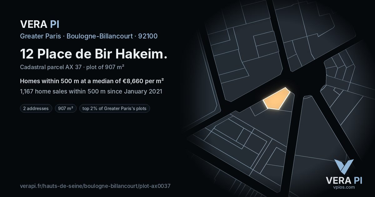12 Place de Bir Hakeim, Boulogne-Billancourt at night – the plot lit, the parcels around coloured by the prices near them