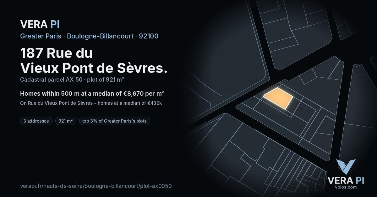 187 Rue du Vieux Pont de Sèvres, Boulogne-Billancourt at night – the plot lit, the parcels around coloured by the prices near them