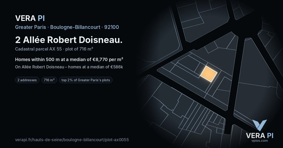 2 Allée Robert Doisneau, Boulogne-Billancourt at night – the plot lit, the parcels around coloured by the prices near them