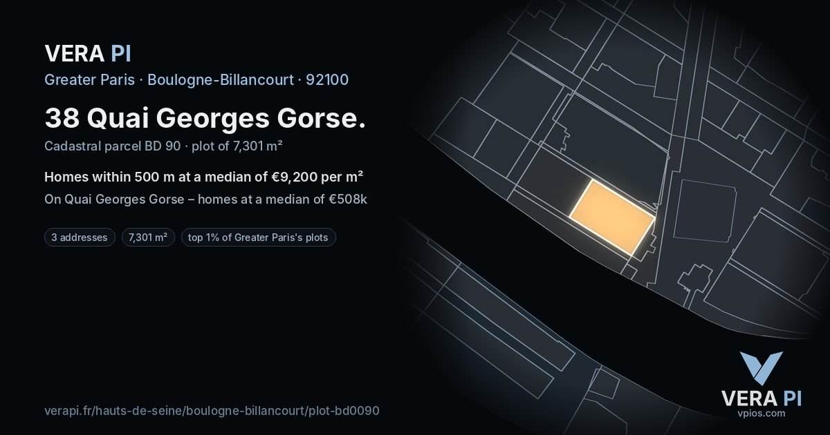 38 Quai Georges Gorse, Boulogne-Billancourt at night – the plot lit, the parcels around coloured by the prices near them