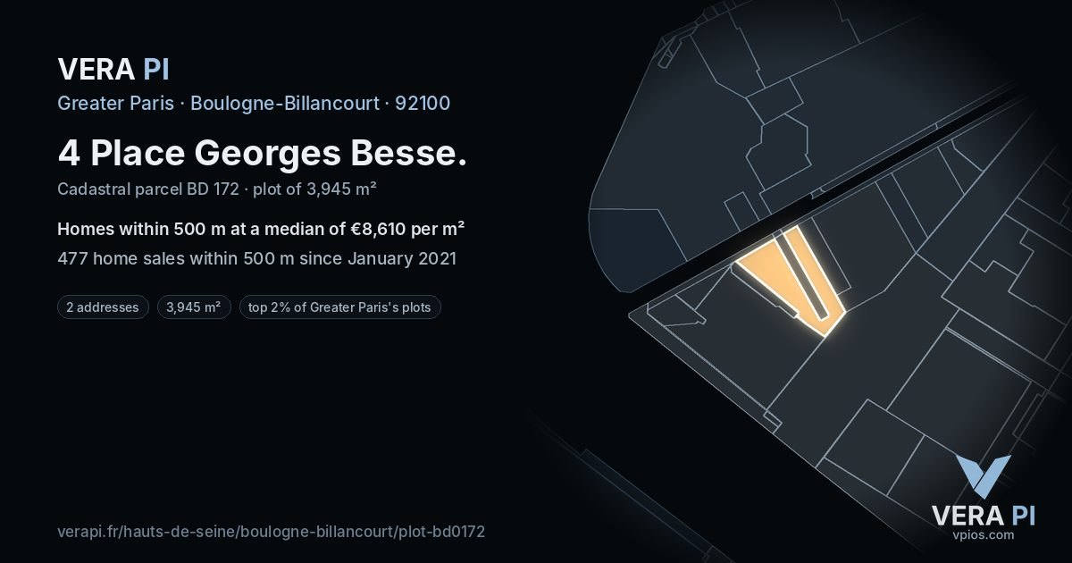 4 Place Georges Besse, Boulogne-Billancourt at night – the plot lit, the parcels around coloured by the prices near them