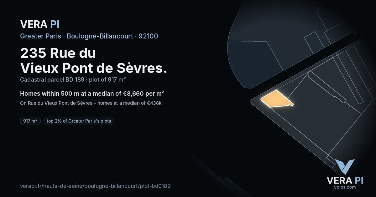 235 Rue du Vieux Pont de Sèvres, Boulogne-Billancourt at night – the plot lit, the parcels around coloured by the prices near them