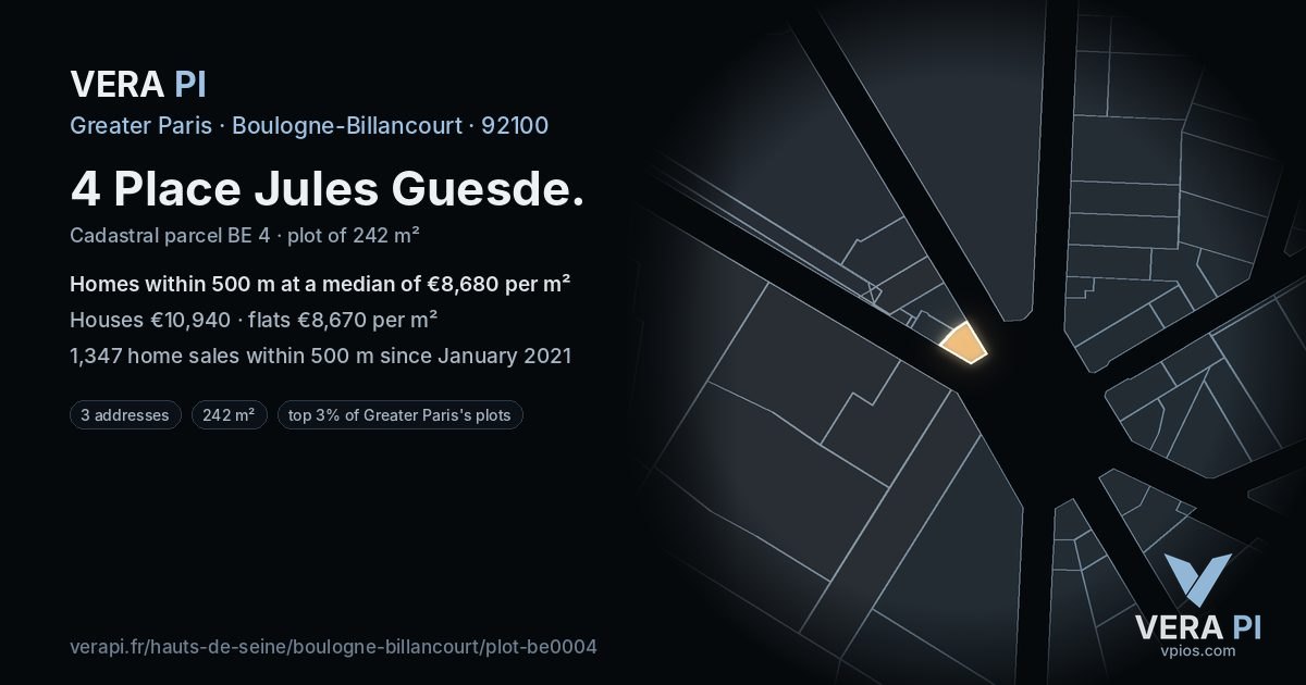 4 Place Jules Guesde, Boulogne-Billancourt at night – the plot lit, the parcels around coloured by the prices near them