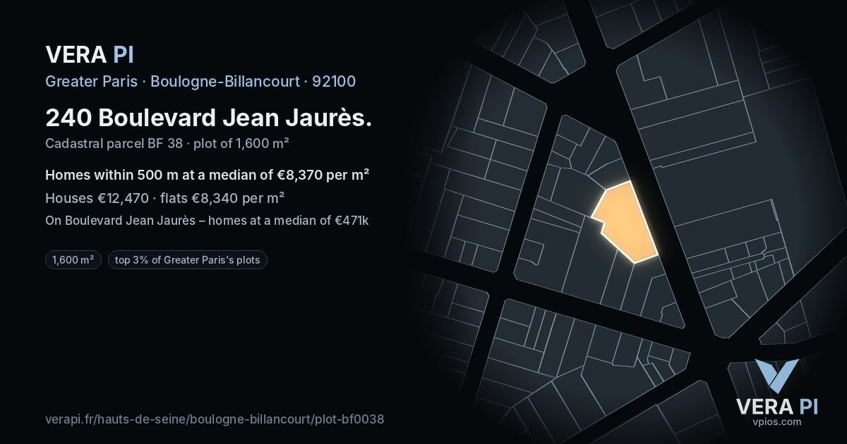 240 Boulevard Jean Jaurès, Boulogne-Billancourt at night – the plot lit, the parcels around coloured by the prices near them