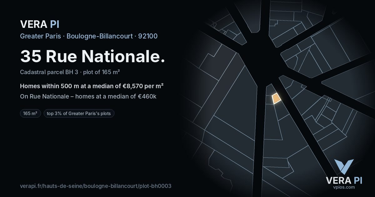 35 Rue Nationale, Boulogne-Billancourt at night – the plot lit, the parcels around coloured by the prices near them