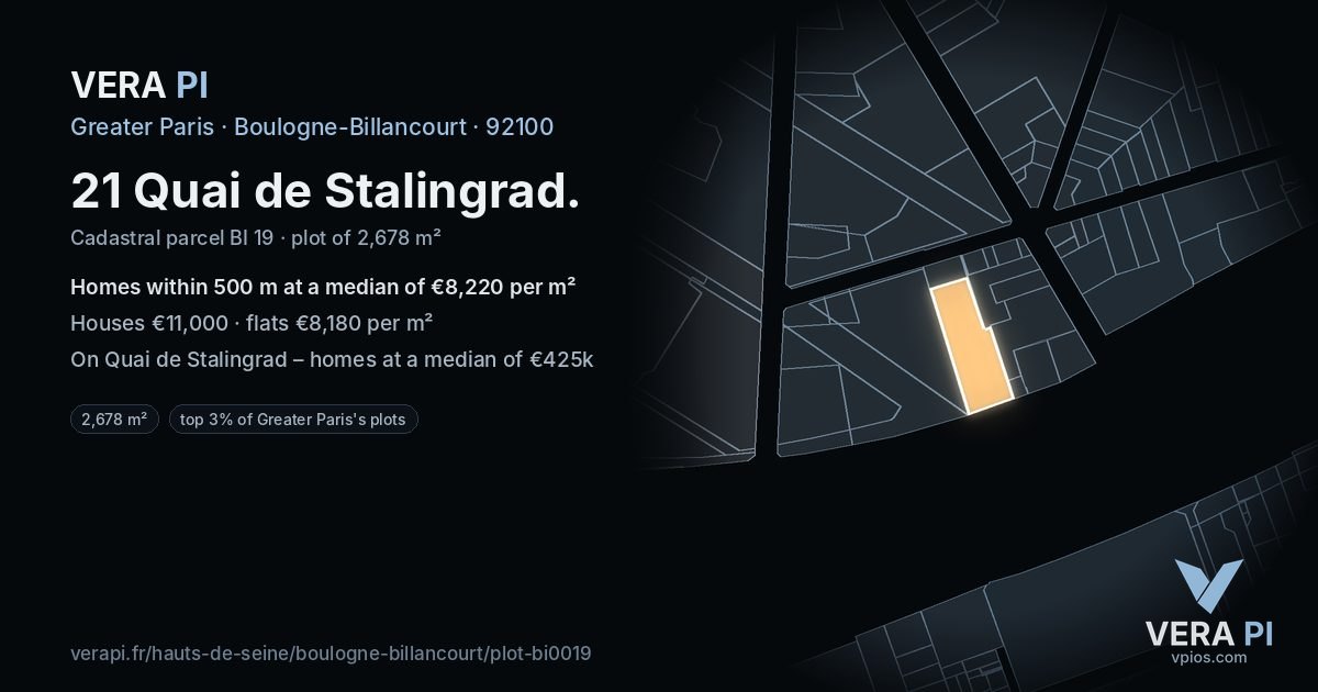21 Quai de Stalingrad, Boulogne-Billancourt at night – the plot lit, the parcels around coloured by the prices near them