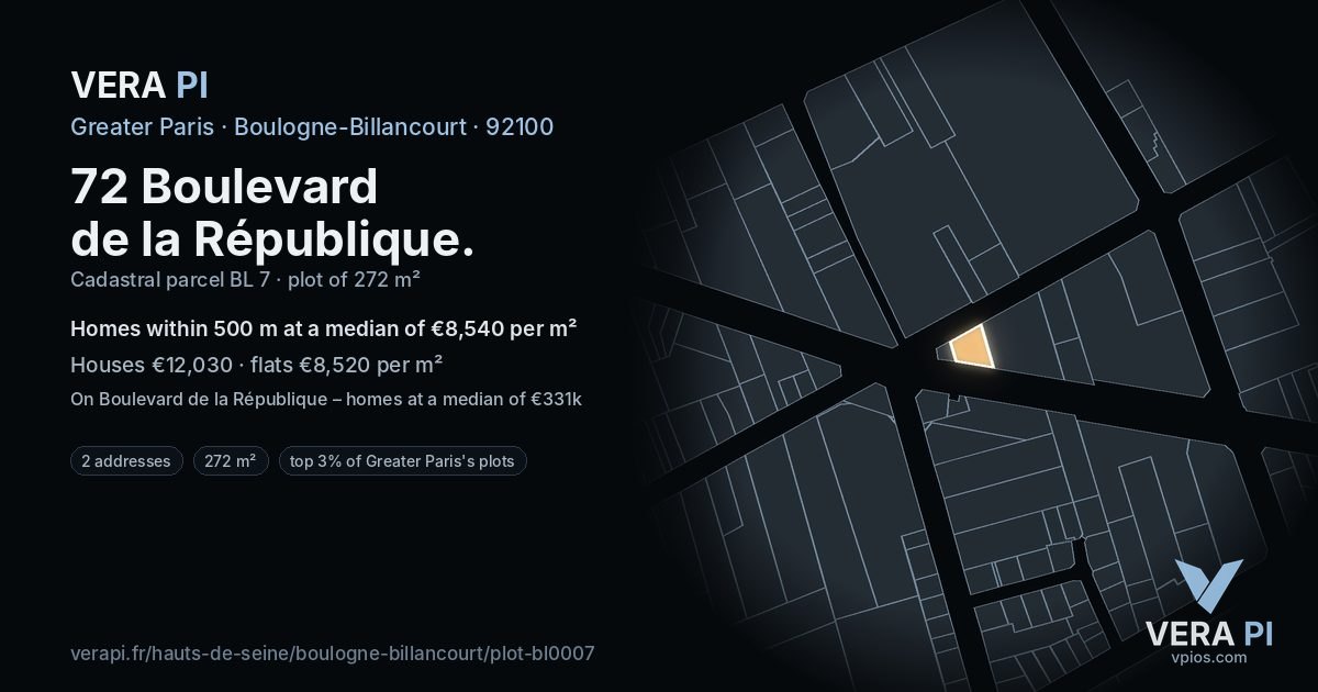 72 Boulevard de la République, Boulogne-Billancourt at night – the plot lit, the parcels around coloured by the prices near them