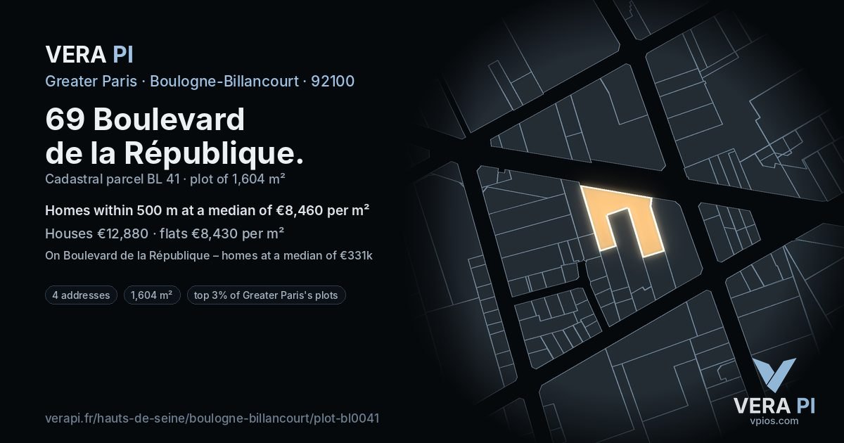 69 Boulevard de la République, Boulogne-Billancourt at night – the plot lit, the parcels around coloured by the prices near them