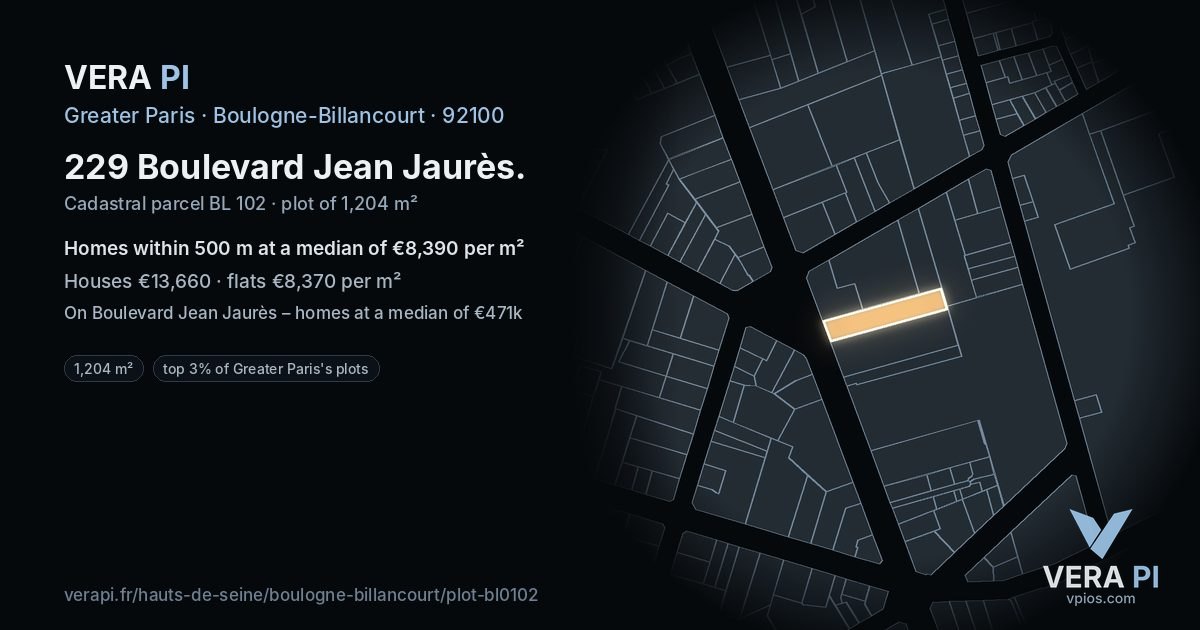 229 Boulevard Jean Jaurès, Boulogne-Billancourt at night – the plot lit, the parcels around coloured by the prices near them