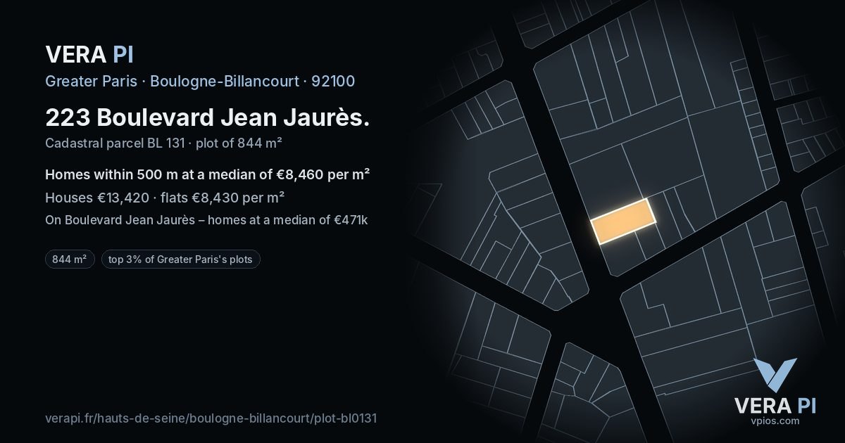 223 Boulevard Jean Jaurès, Boulogne-Billancourt at night – the plot lit, the parcels around coloured by the prices near them