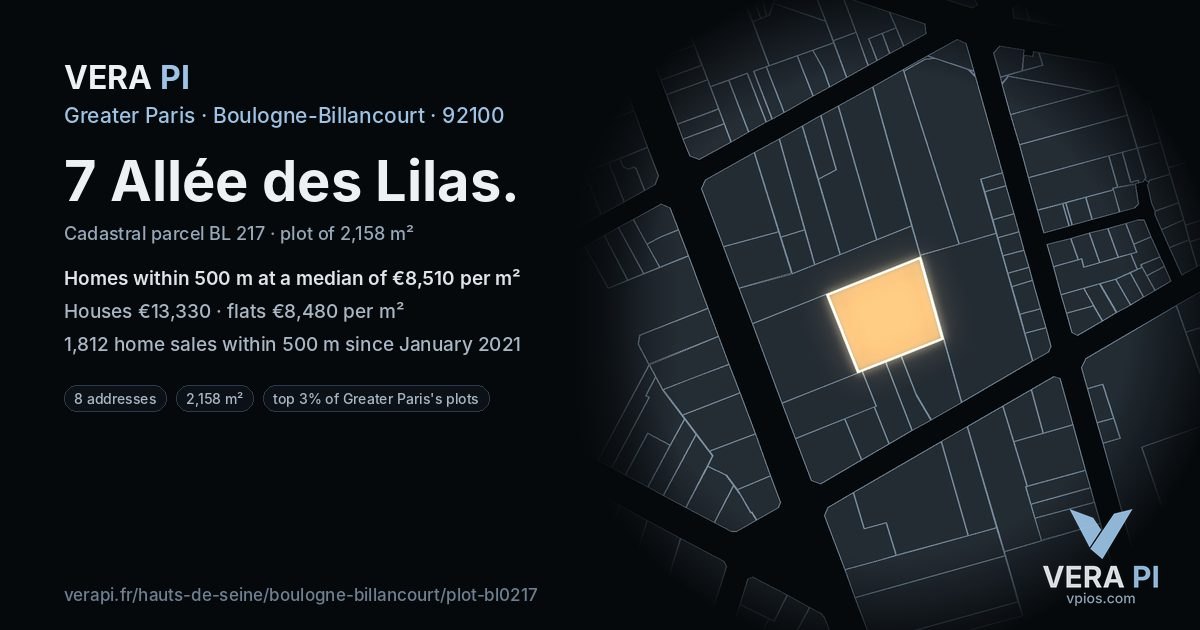 7 Allée des Lilas, Boulogne-Billancourt at night – the plot lit, the parcels around coloured by the prices near them