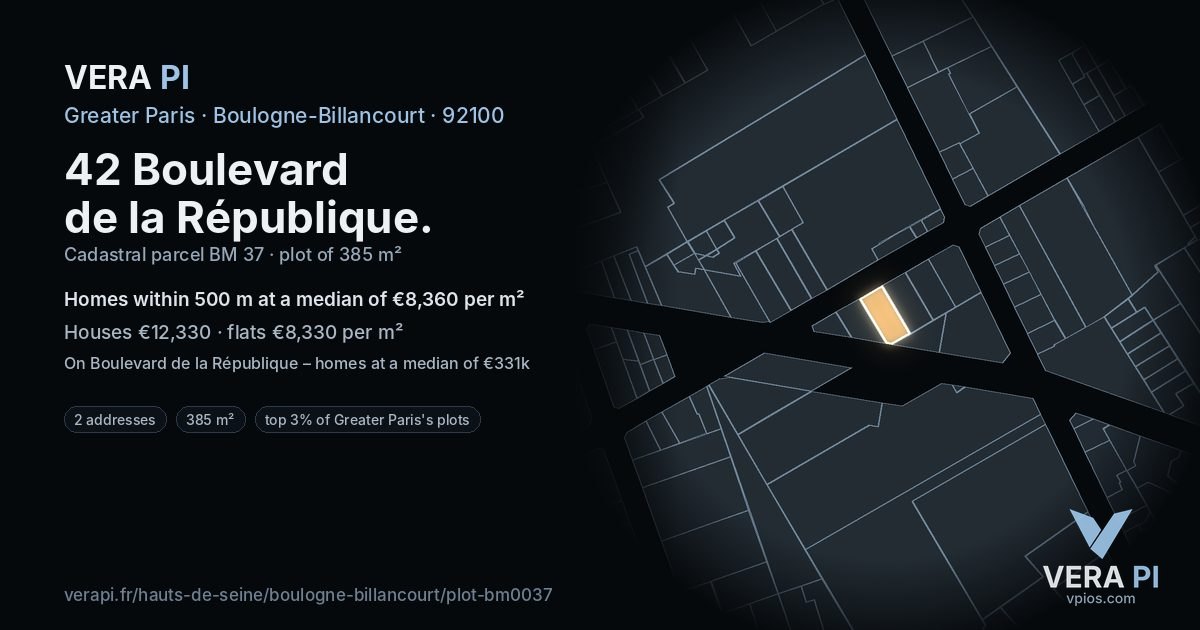 42 Boulevard de la République, Boulogne-Billancourt at night – the plot lit, the parcels around coloured by the prices near them