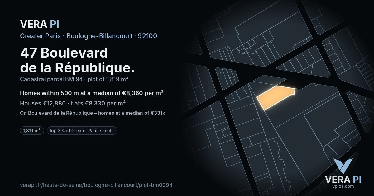 47 Boulevard de la République, Boulogne-Billancourt at night – the plot lit, the parcels around coloured by the prices near them