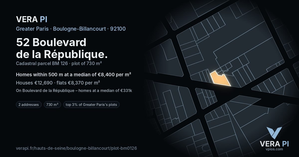 52 Boulevard de la République, Boulogne-Billancourt at night – the plot lit, the parcels around coloured by the prices near them