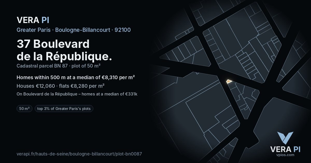 37 Boulevard de la République, Boulogne-Billancourt at night – the plot lit, the parcels around coloured by the prices near them
