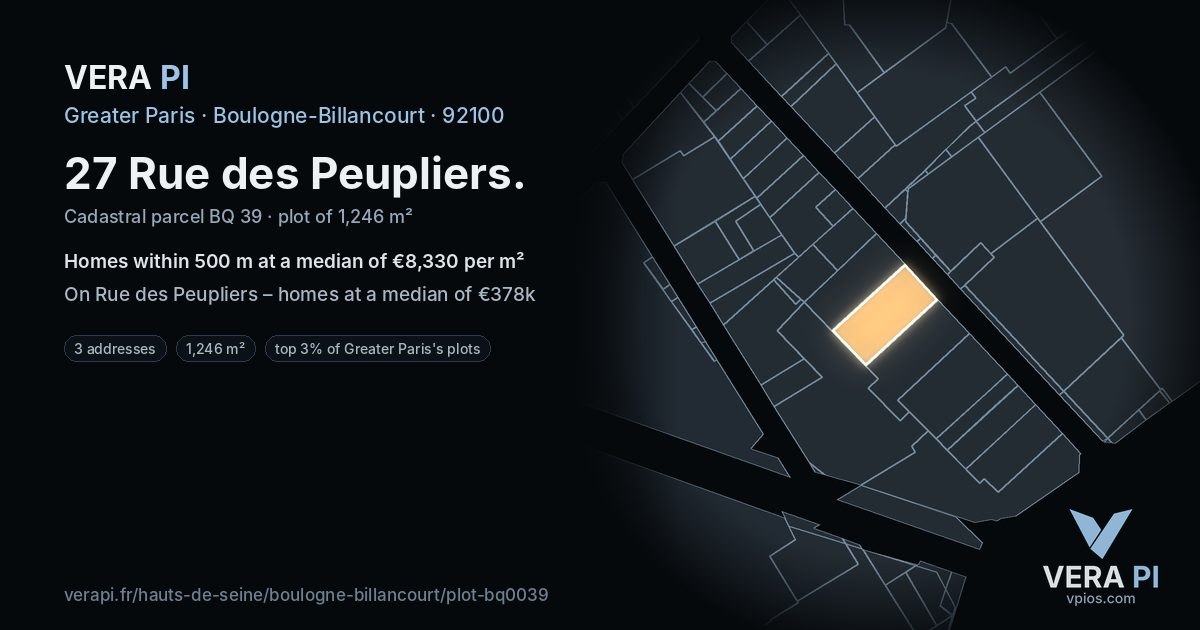 27 Rue des Peupliers, Boulogne-Billancourt at night – the plot lit, the parcels around coloured by the prices near them