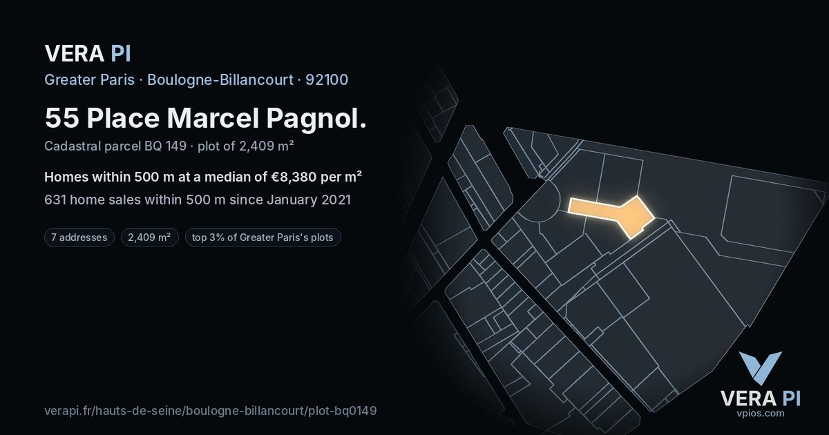 55 Place Marcel Pagnol, Boulogne-Billancourt at night – the plot lit, the parcels around coloured by the prices near them