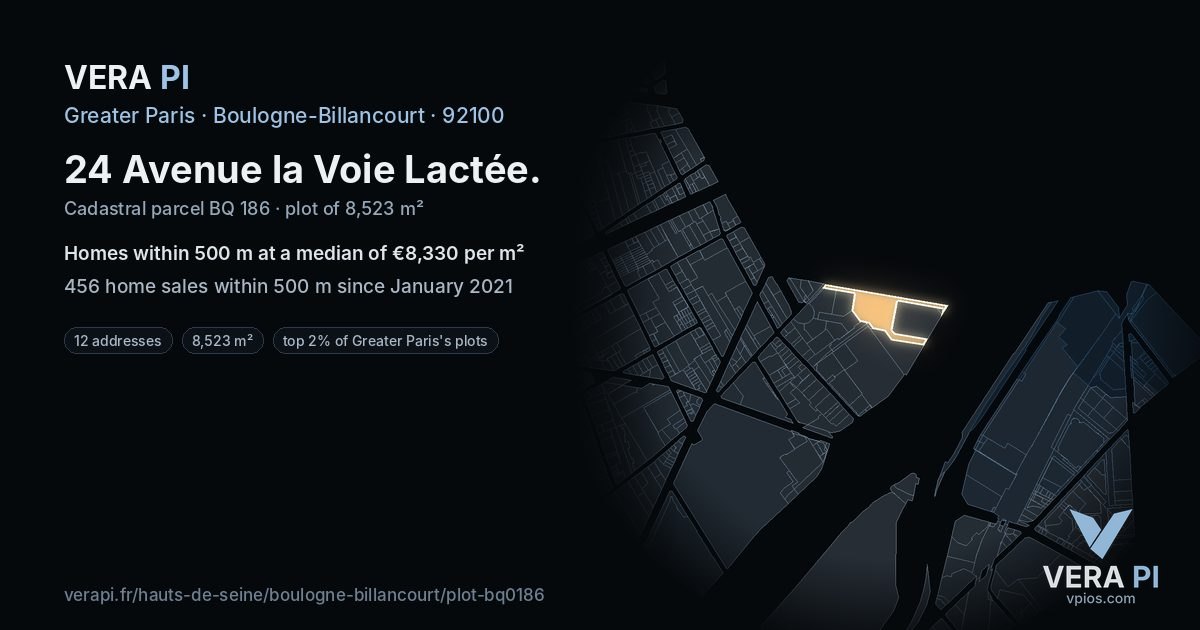 24 Avenue la Voie Lactée, Boulogne-Billancourt at night – the plot lit, the parcels around coloured by the prices near them