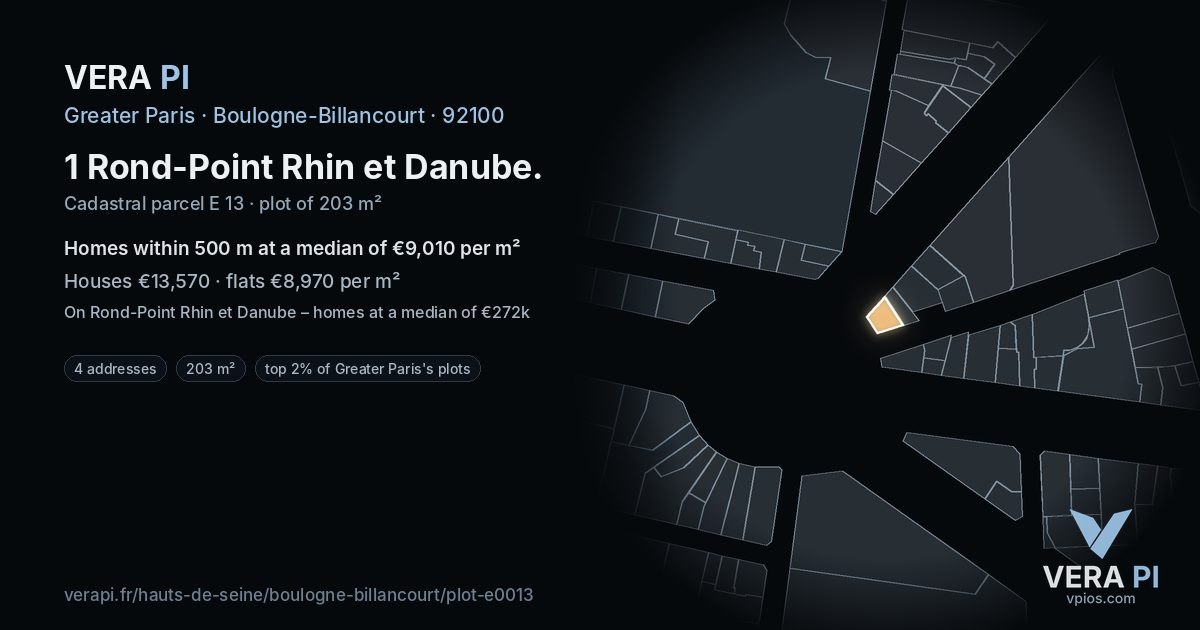 1 Rond-Point Rhin et Danube, Boulogne-Billancourt at night – the plot lit, the parcels around coloured by the prices near them