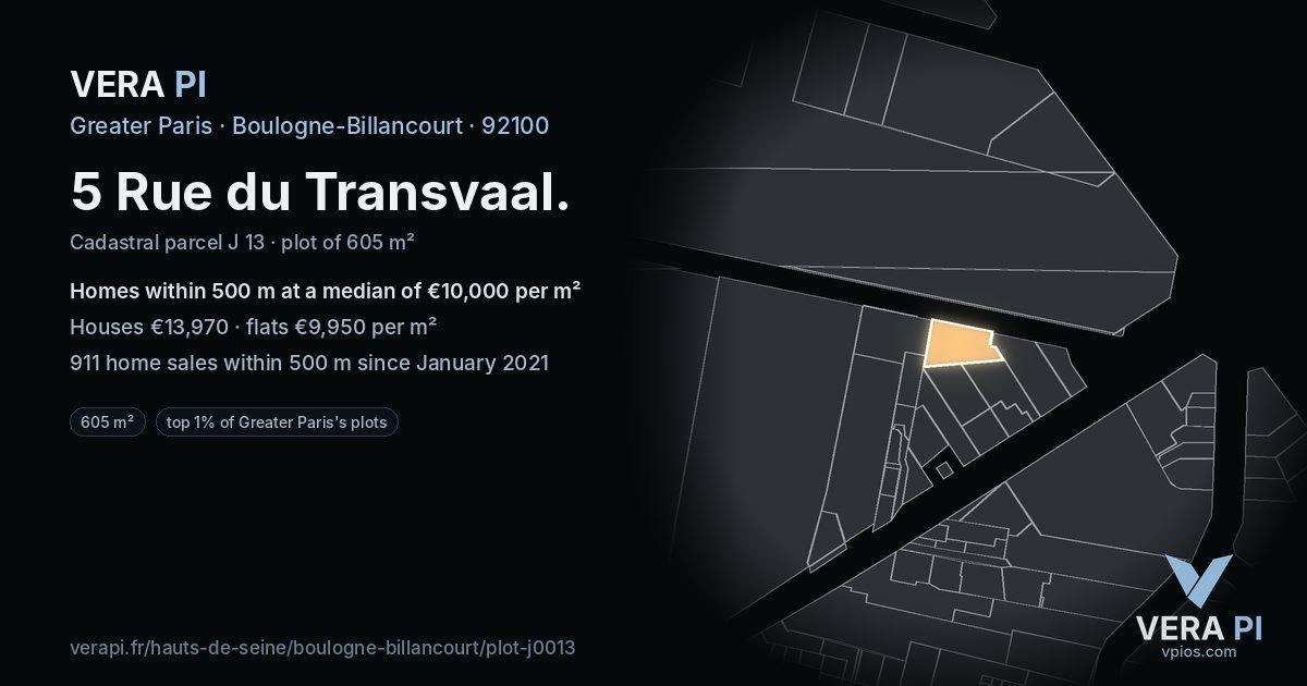 5 Rue du Transvaal, Boulogne-Billancourt at night – the plot lit, the parcels around coloured by the prices near them