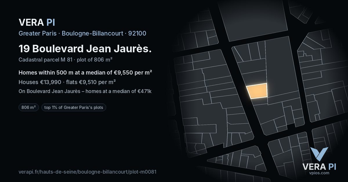 19 Boulevard Jean Jaurès, Boulogne-Billancourt at night – the plot lit, the parcels around coloured by the prices near them