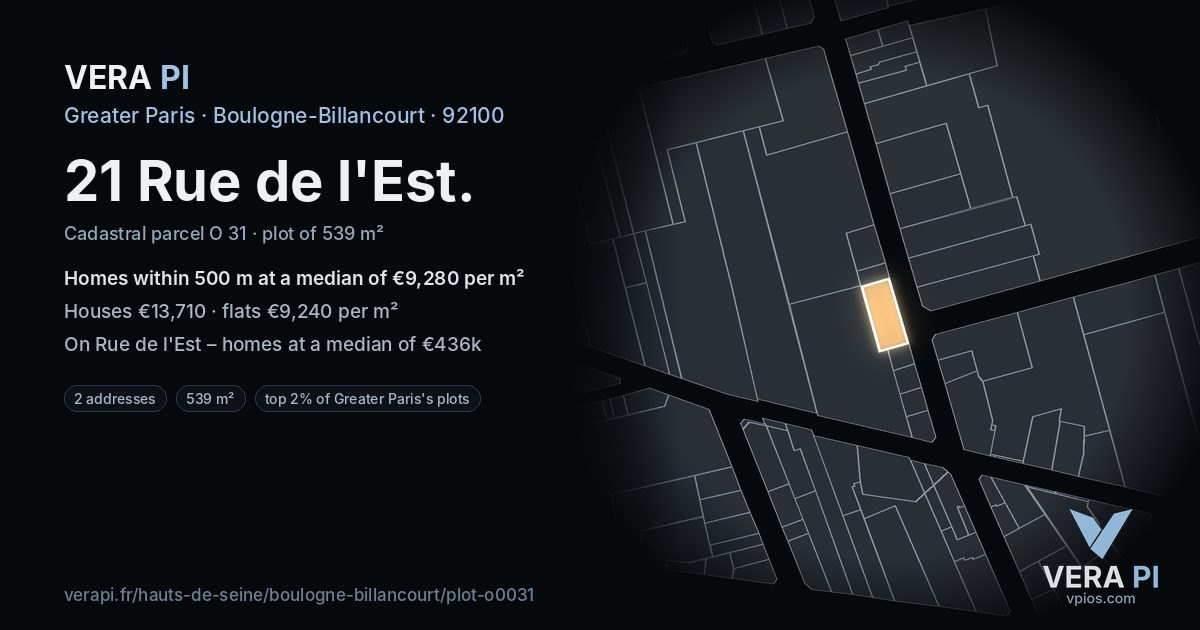 21 Rue de l'Est, Boulogne-Billancourt at night – the plot lit, the parcels around coloured by the prices near them